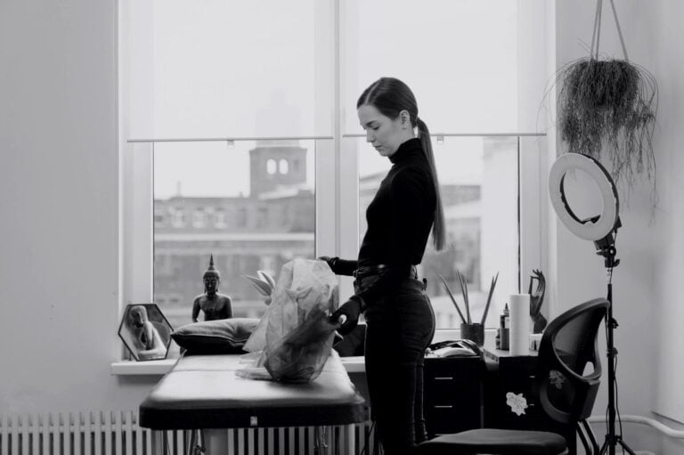 Trade Show Follow Up Emails That Convert Leads